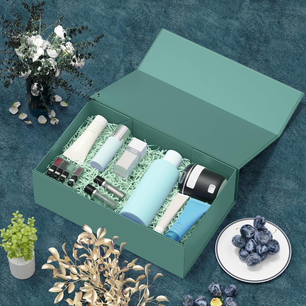 Wedding Packaging - Green Gift Box with Magnetic Closure