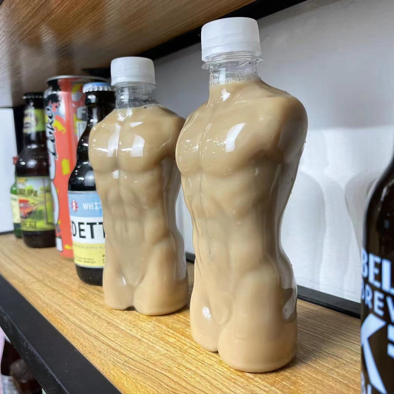Creative Funny Muscle Man Wate - Wedding Water Supply ulasan dan harga