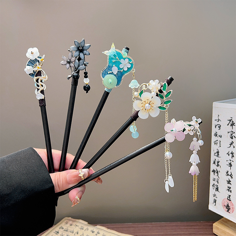 Classic Tassel Hair Stick Blac - Wedding Decoration Supply ulasan dan harga